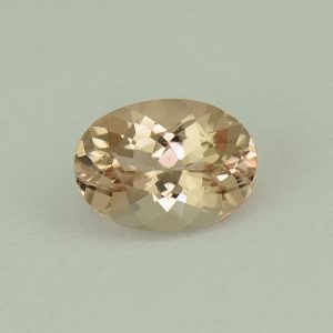 Morganite_oval_7.0x5.1mm_0.74cts_H_me315