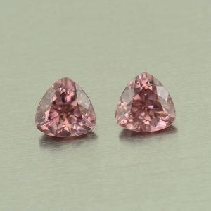 RoseZircon_trill_pair_6.5mm_2.89cts_H_zn5428