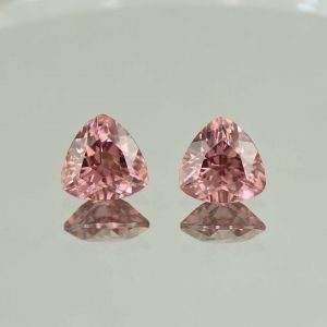RoseZircon_trill_pair_8.0mm_5.05cts_H_zn5443