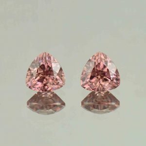 RoseZircon_trill_pair_8.0mm_5.65cts_H_zn5447