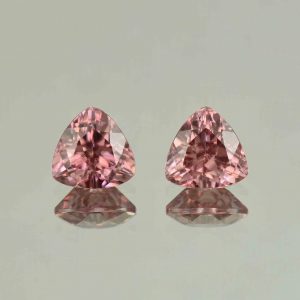 RoseZircon_trill_pair_9.0mm_7.66cts_H_zn5455