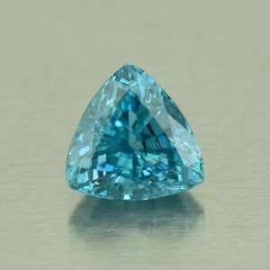 BlueZircon_trill_6.5mm_1.53cts_H_zn5648