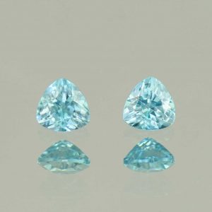 BlueZircon_trill_pair_4.0mm_0.68cts_H_zn5372_SOLD