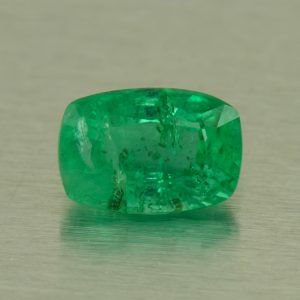 Emerald_cush_6.5x4.5mm_0.72cts_N_em106_SOLD