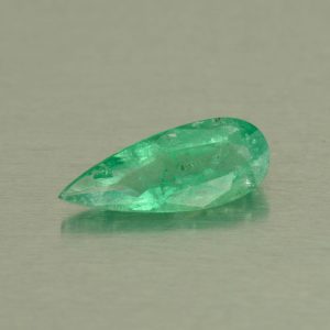 Emerald_pear_15.3x6.3mm_2.04cts_N_em126