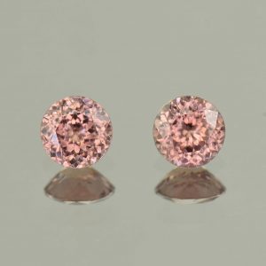 RoseZircon_round_pair_5.5mm_1.78cts_H_zn5731