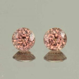 RoseZircon_round_pair_6.4mm_3.06cts_H_zn5786