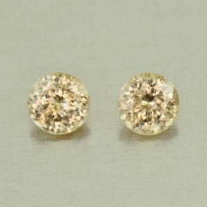 ChampagneZircon_round_pair_7.0mm_3.90cts_N_zn5896
