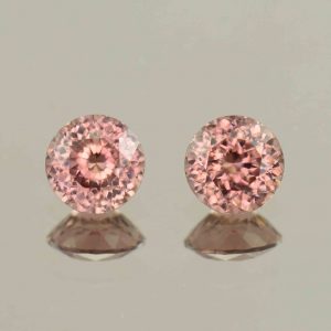 RoseZircon_round_pair_6.5mm_3.09cts_H_zn6104