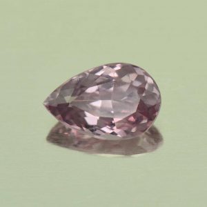 LilacSpinel_pear_9.0x5.8mm_1.45cts_N_sp809