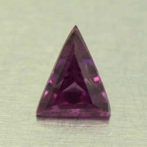 PurpleGarnet_triangle_6.4x5.2mm_0.65cts_N_pl315