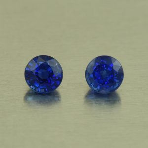 BlueSapphire_round_pair_4.3mm_1.00cts_H_sa981_SOLD