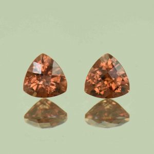 ImperialZircon_ch_trill_pair_5.0mm_1.32cts_H_zn6736