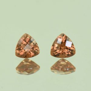 ImperialZircon_ch_trill_pair_5.0mm_1.33cts_H_zn6737