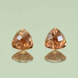 ImperialZircon_ch_trill_pair_5.5mm_1.68cts_H_zn6740
