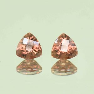 ImperialZircon_ch_trill_pair_5.5mm_1.91cts_H_zn6841