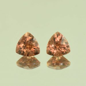 ImperialZircon_ch_trill_pair_7.0mm_3.67cts_H_zn6748