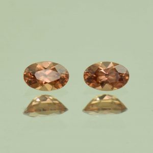 ImperialZircon_oval_pair_5.5x3.5mm_0.92cts_H_zn6753