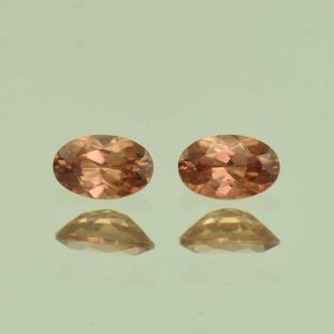 ImperialZircon_oval_pair_5.5x3.5mm_0.94cts_H_zn6756