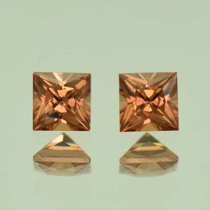 ImperialZircon_princess_pair_4.5mm_1.51cts_H_zn6793