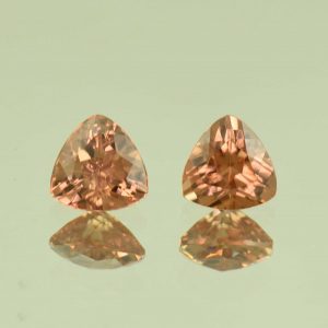 ImperialZircon_trillion_pair_6.2mm_6.4mm_2.55cts_H_zn6815