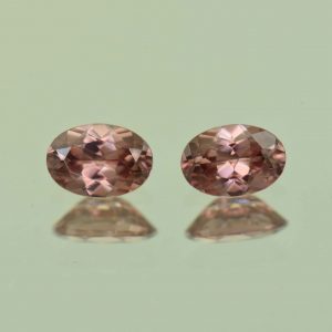 RoseZircon_oval_pair_6.5x4.5mm_1.70cts_H_zn6920