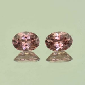 RoseZircon_oval_pair_7.5x5.5mm_2.76cts_H_zn6924