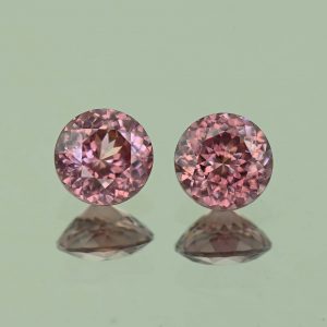 RoseZircon_round_pair_6.5mm_3.08cts_H_zn6099