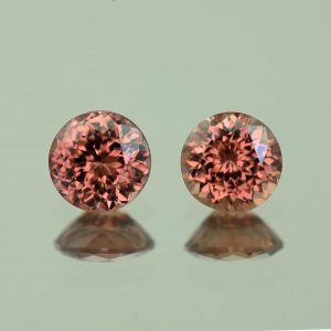 RoseZircon_round_pair_6.5mm_3.20cts_H_zn3088