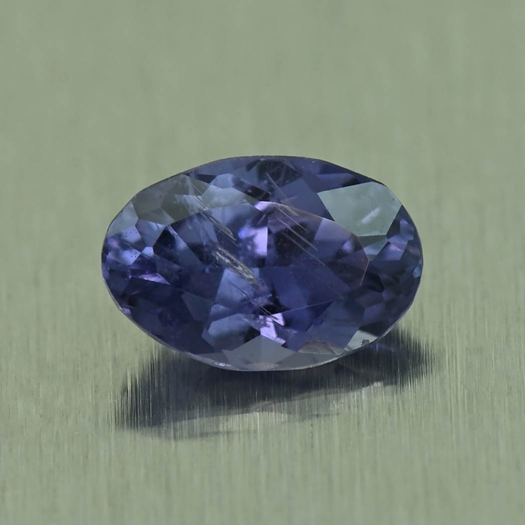 ColorChangeSapphire_oval_5.8x3.9mm_0.51cts_N_sa735_day