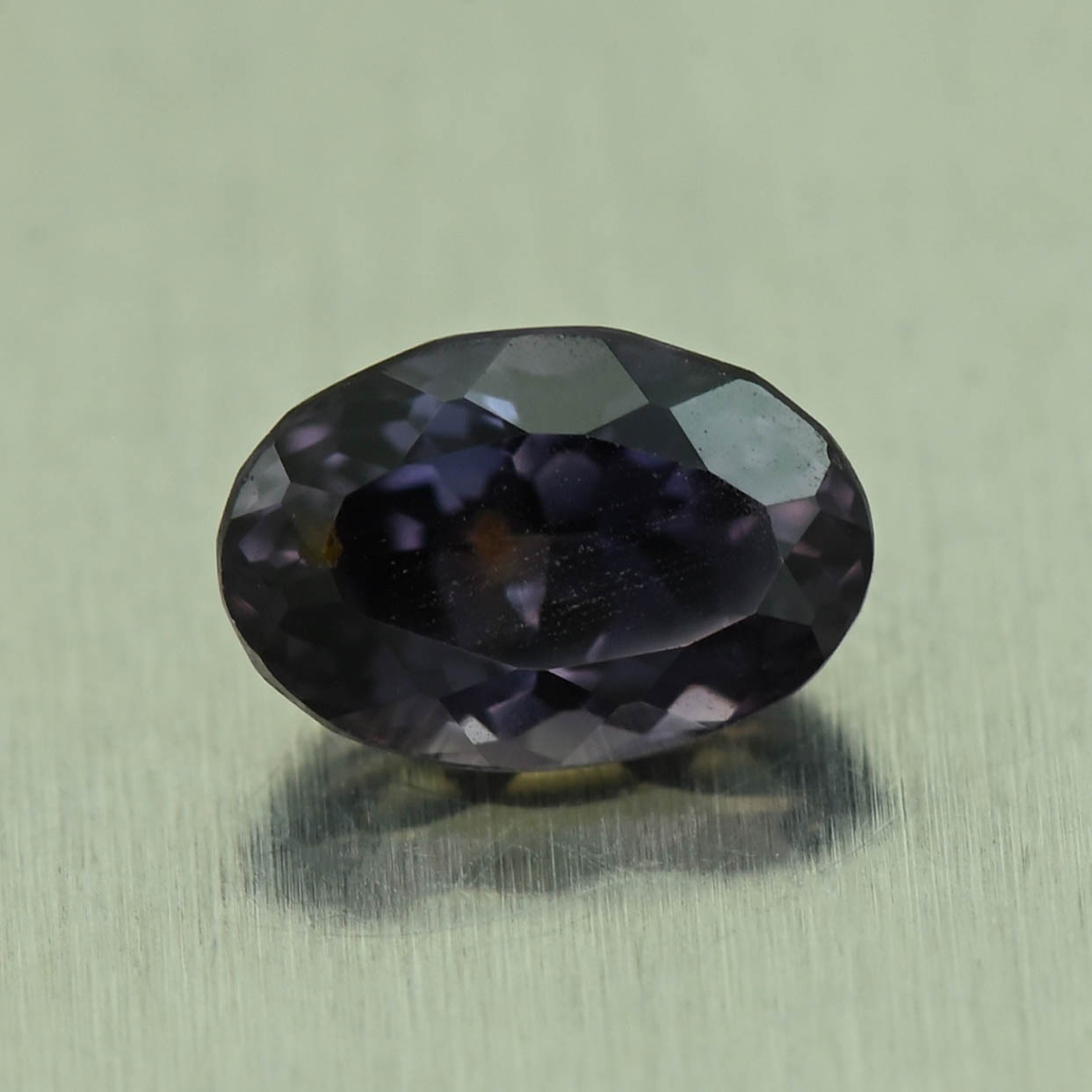 ColorChangeSapphire_oval_6.4x4.3mm_0.79cts_N_sa739_day
