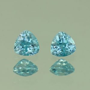 BlueZircon_trill_pair_4.5mm_0.98cts_H_zn4792