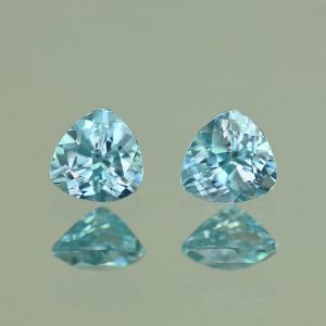 BlueZircon_trill_pair_4.5mm_1.00cts_H_zn4795