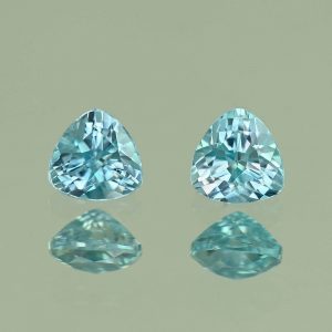 BlueZircon_trill_pair_4.5mm_1.02cts_H_zn4798