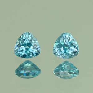 BlueZircon_trill_pair_4.5mm_1.04cts_H_zn4801