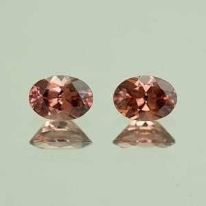 RoseZircon_oval_pair_7.1x5.0mm_2.28cts_H_zn4072