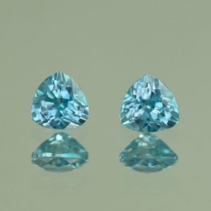 BlueZircon_trill_pair_5.0mm_1.41cts_H_zn4806