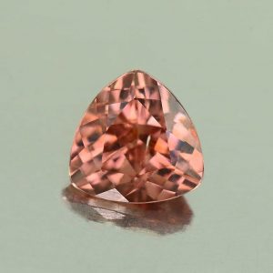 ImperialZircon_trill_5.8mm_1.17cts_H_zn7350