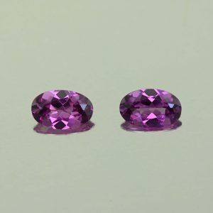 PurpleGarnet_oval_pair_5.5x3.5mm_0.68cts_N_pl721