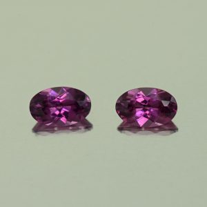 PurpleGarnet_oval_pair_5.5x3.5mm_0.81cts_N_pl729