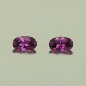 PurpleGarnet_oval_pair_5.5x3.5mm_0.78cts_N_pl733