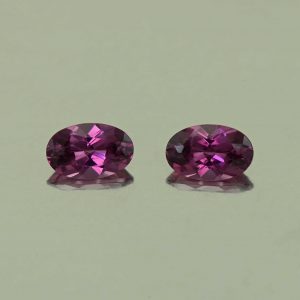 PurpleGarnet_oval_pair_5.5x3.5mm_0.79cts_N_pl734
