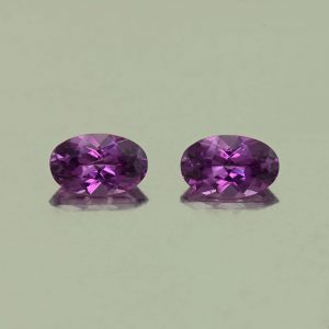 PurpleGarnet_oval_pair_5.5x3.5mm_0.80cts_N_pl722