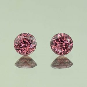 RoseZircon_round_pair_6.0mm_2.65cts_H_zn4903