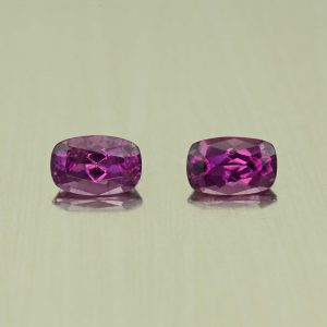 PurpleGarnet_cush_pair_5.5x3.6mm_1.00cts_N_pl945