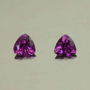 PurpleGarnet_trill_pair_5.1mm_1.07cts_N_pl999
